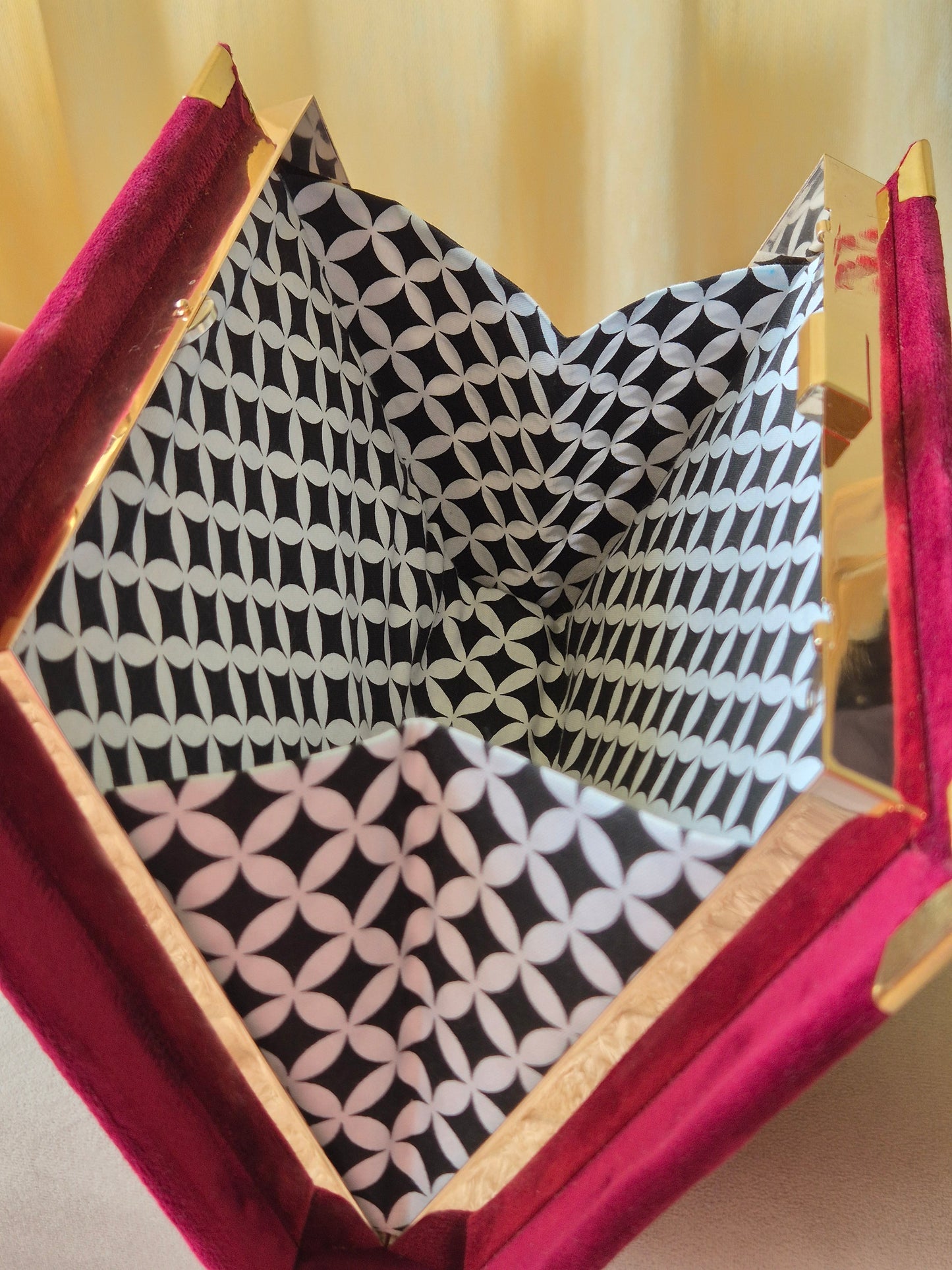 Geantă Carte Handmade – O scrisoare pierdută