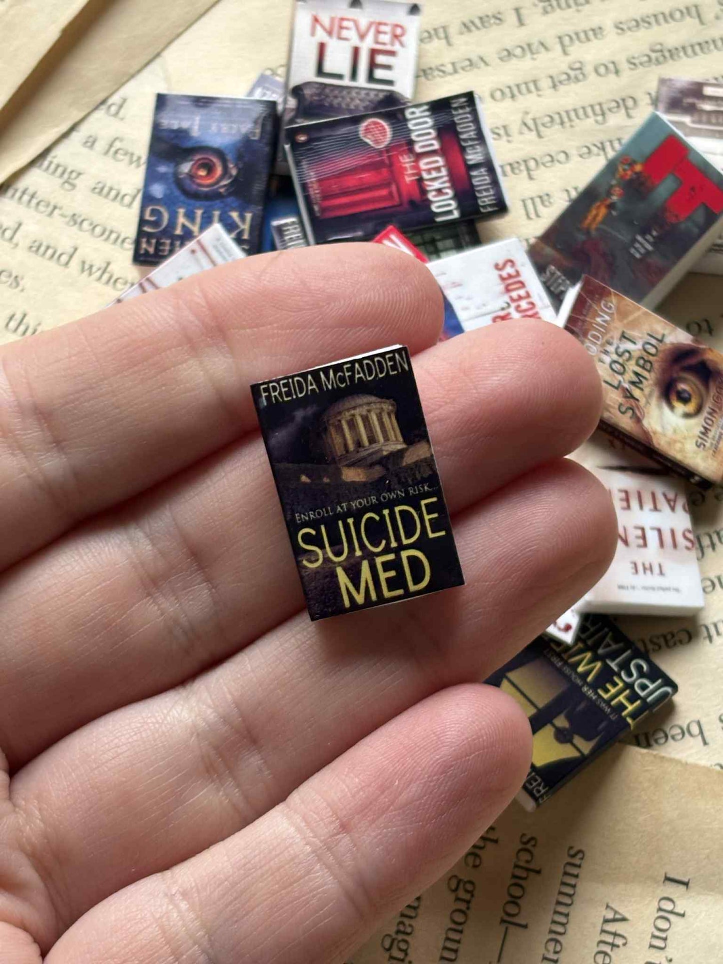 Mini cărți 3D – Set 10 bucăți "Mystery / Thriller"