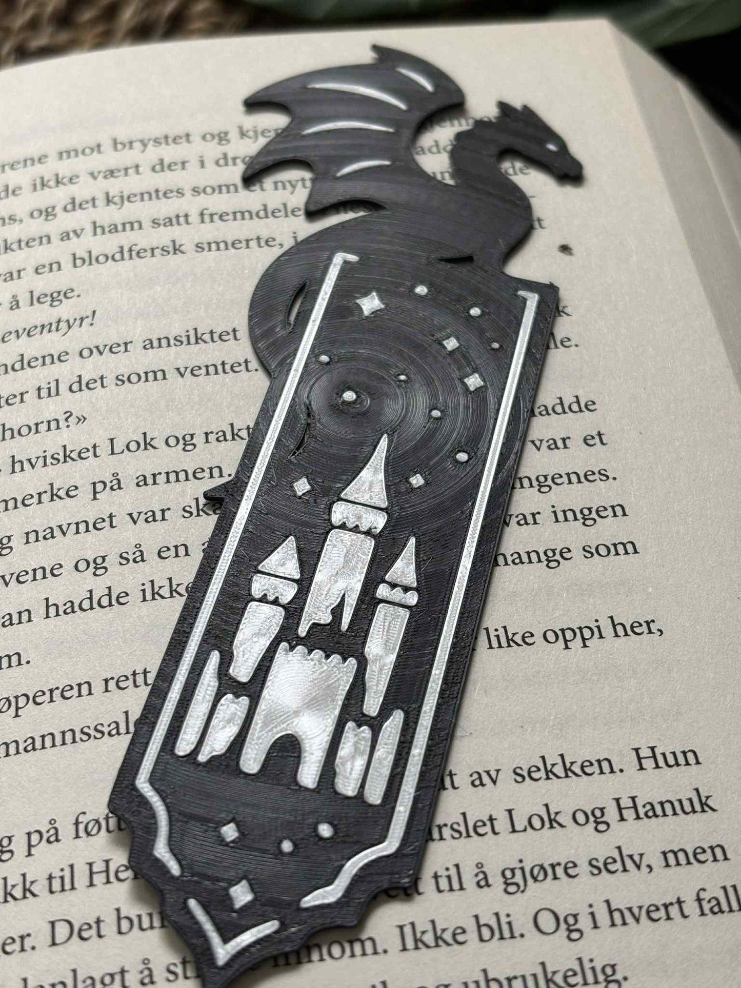 Semn de carte "Castle Dragon"