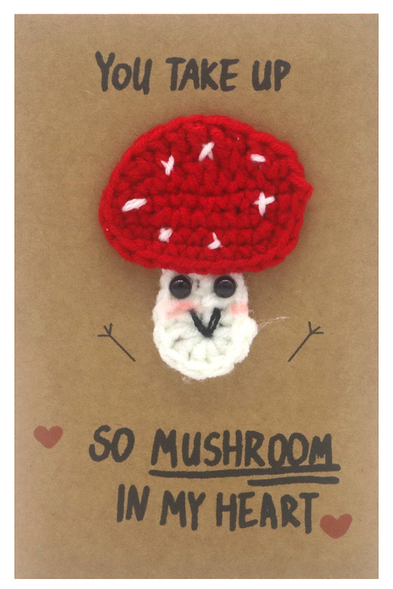 Felicitare croșetată, model ciupercă, „You take so mushroom in my heart”
