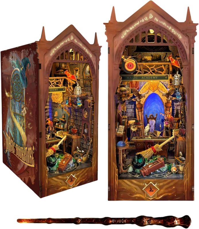 Book Nook Academia Magică – Dioramă Fantasy 3D pentru Bibliotecă