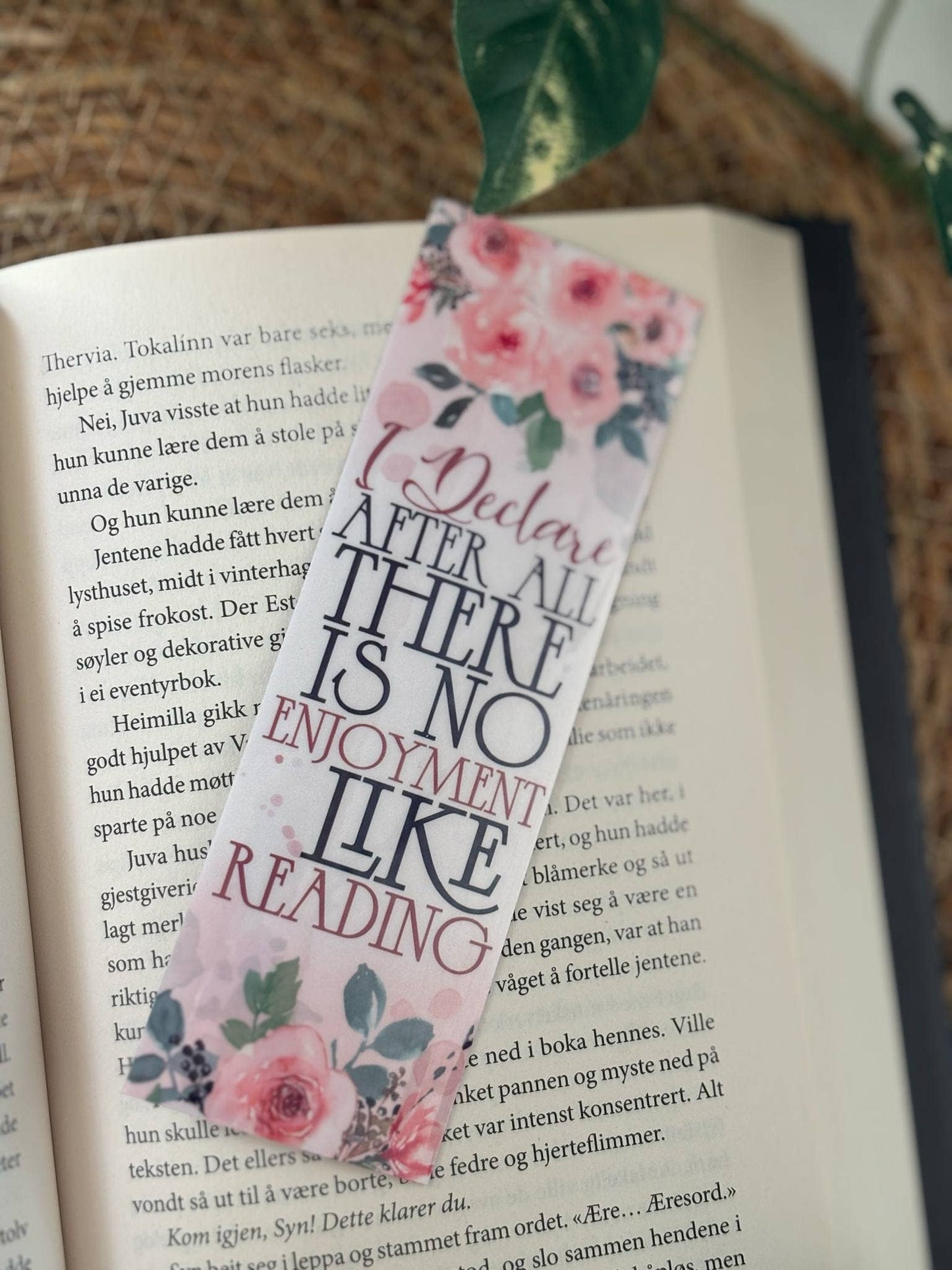 Semn de carte inspirat de Jane Austen, Pride and Prejudice - No enjoyment like reading