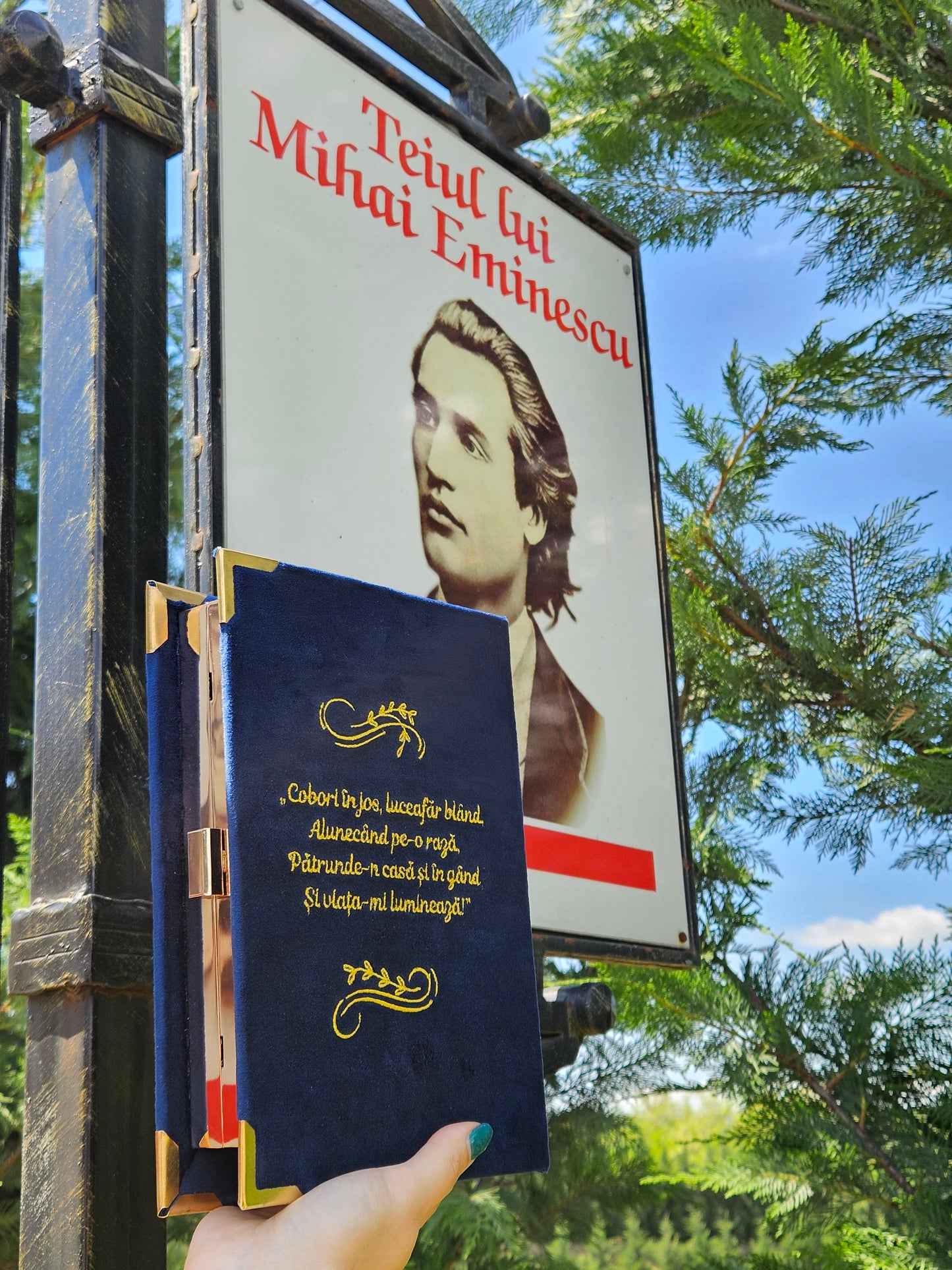 Geantă Carte Handmade – Luceafărul