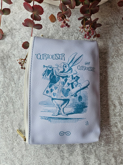 Gentuță Alice In Wonderland