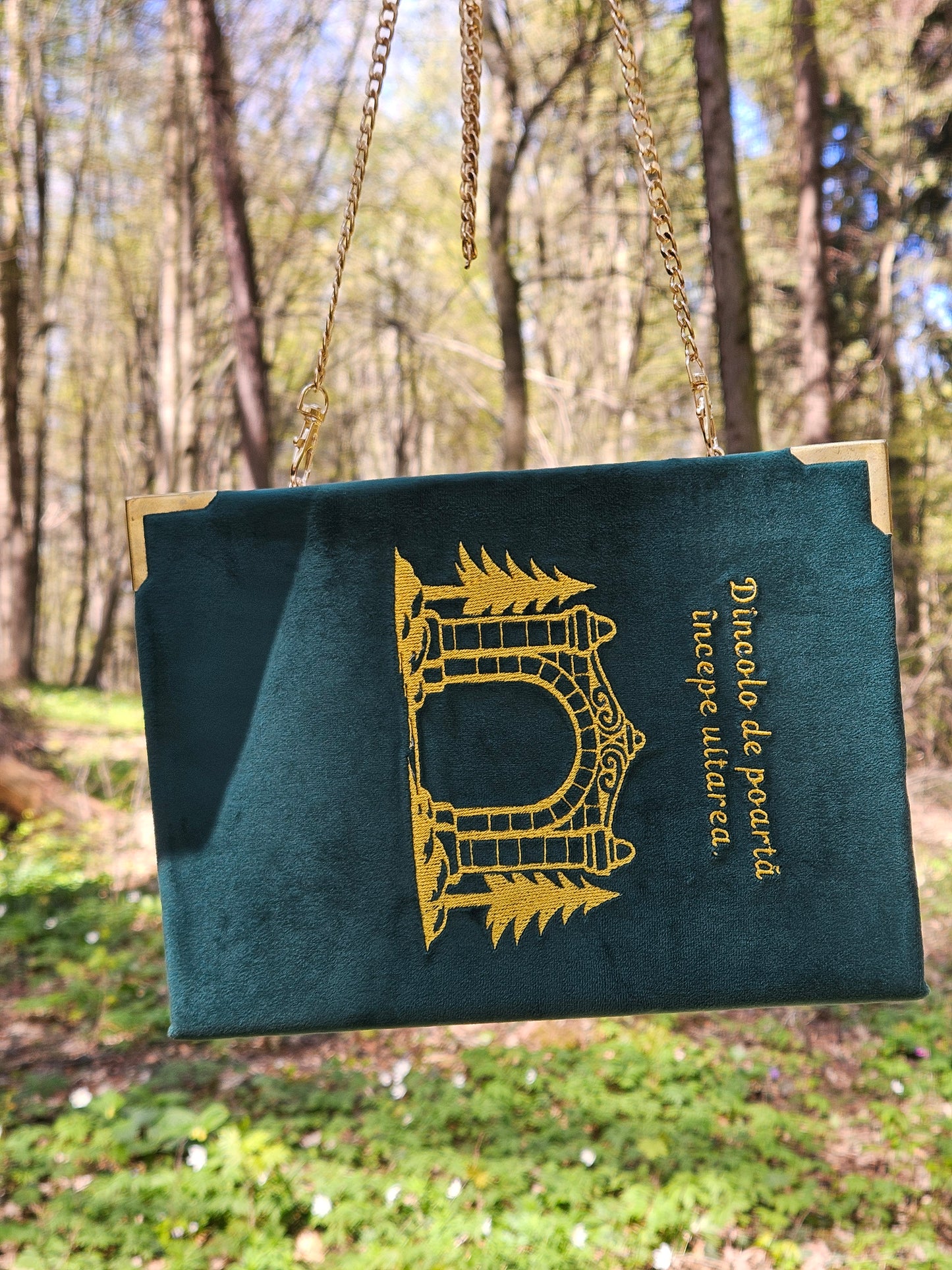 Geantă Carte Handmade – Regatul Ielelor