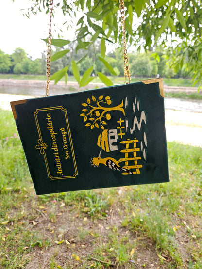Geantă Carte Handmade – Amintiri din copilărie
