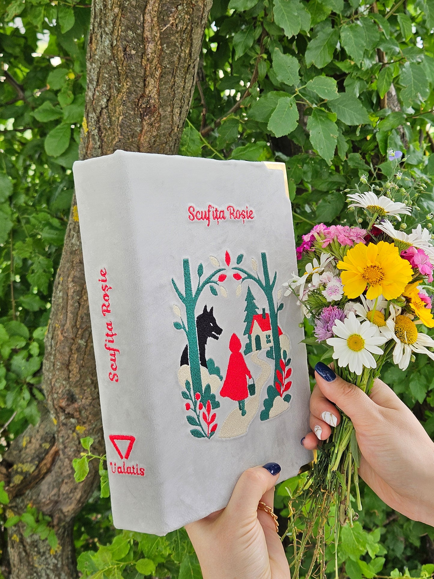Geantă Carte Handmade – Scufița Roșie