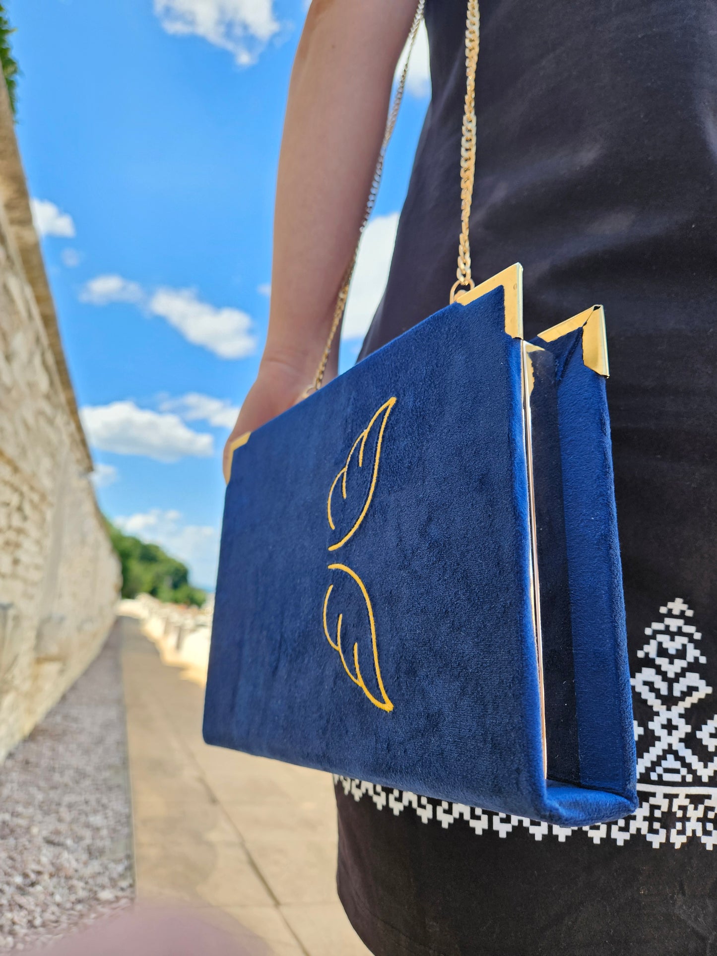 Geantă Carte Handmade – Zburătorul
