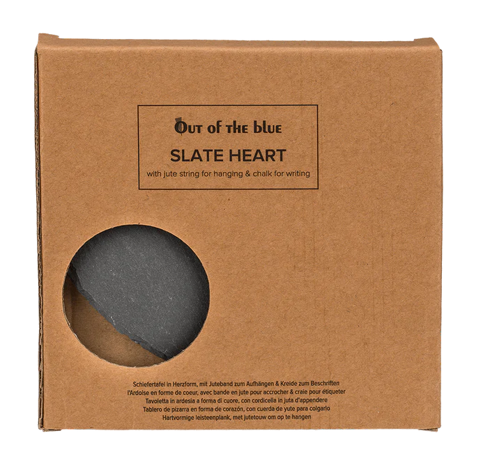 Placă decorativă din ardezie în formă de inimă, cu șnur din iută și cretă