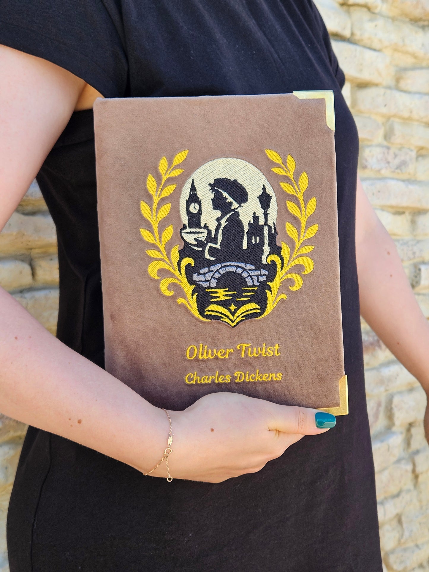 Geantă Carte Handmade – Oliver Twist | Charles Dickens