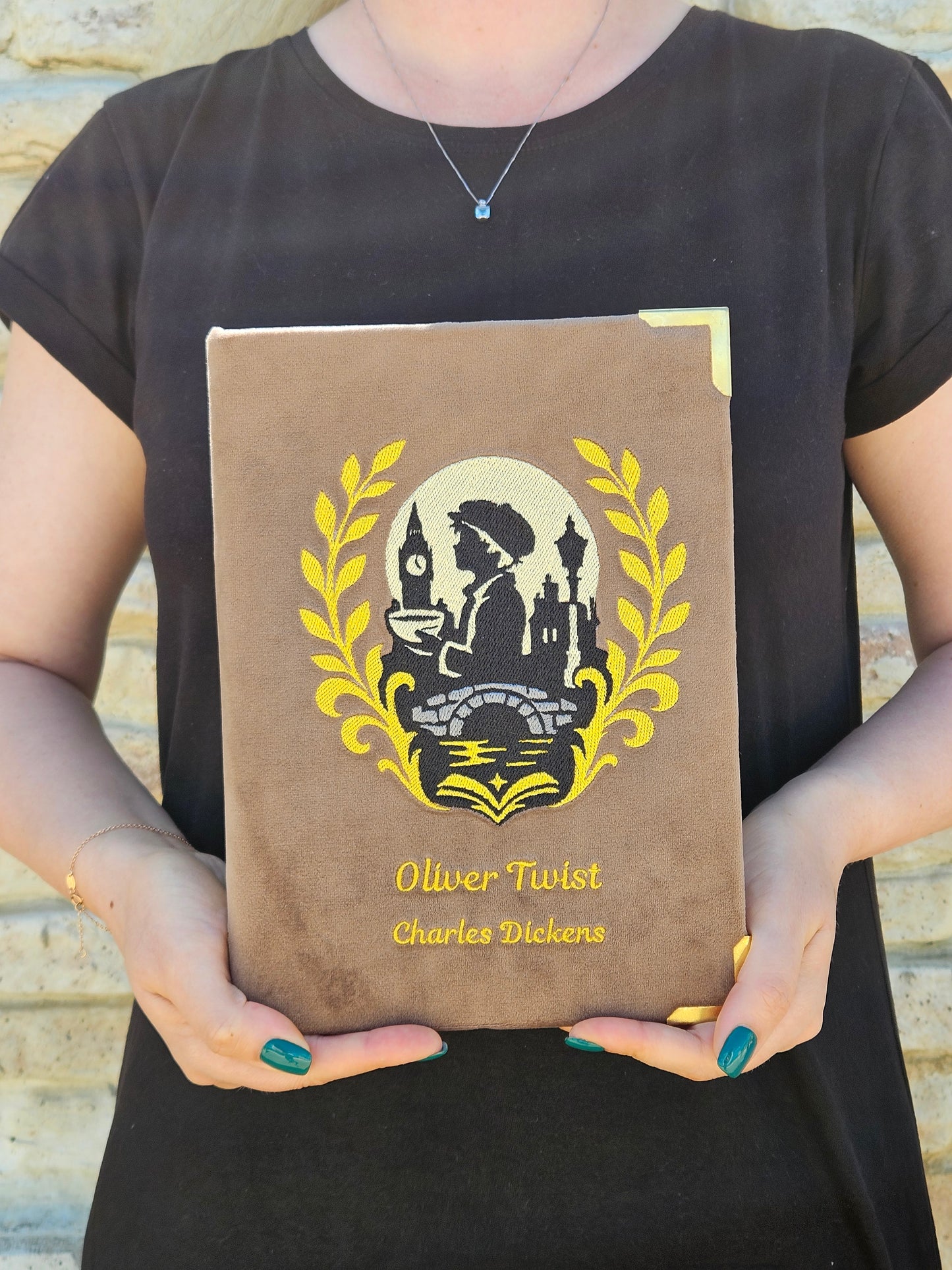 Geantă Carte Handmade – Oliver Twist | Charles Dickens