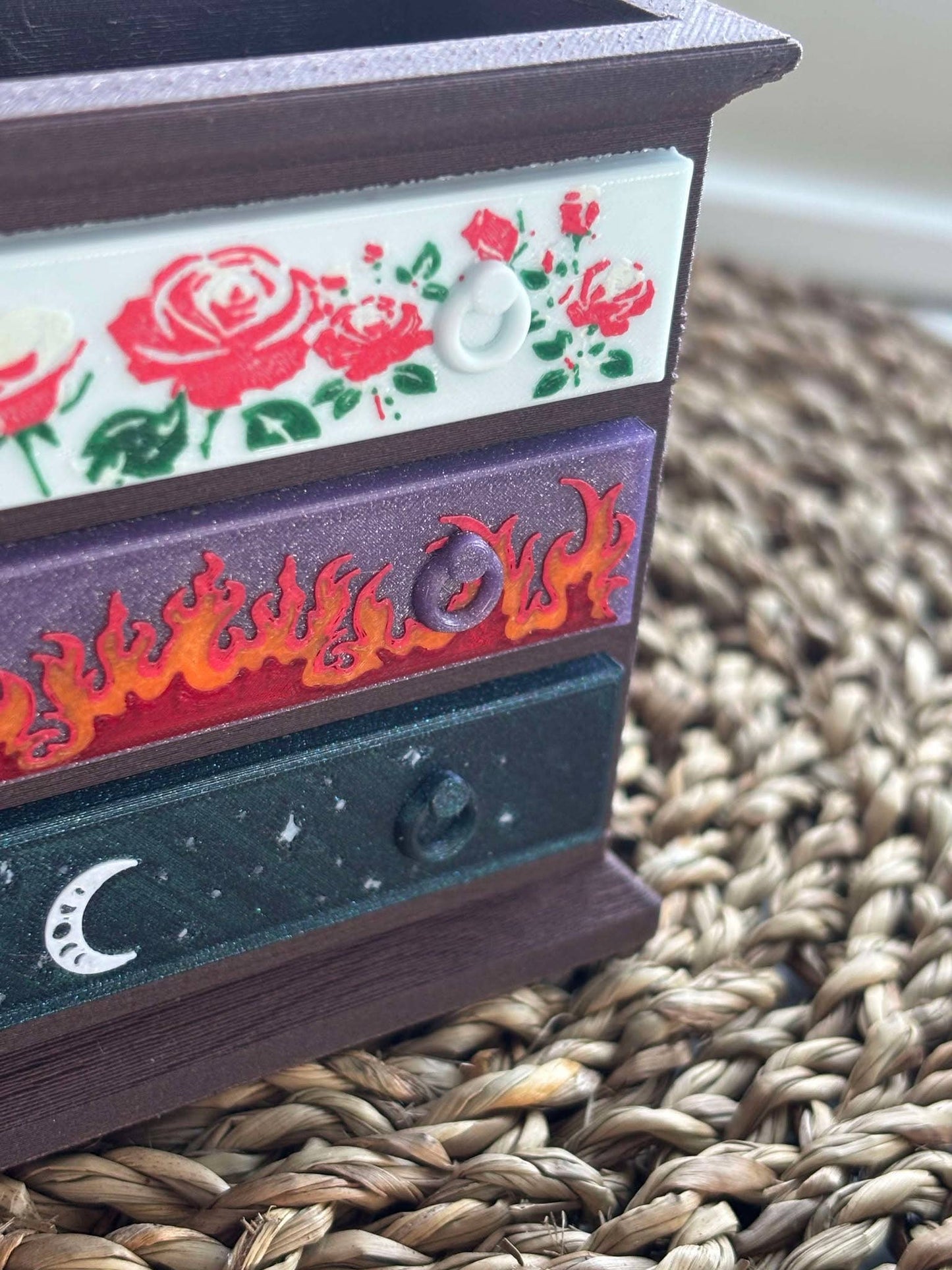 Mini suport "ACOTAR Feyre's dresser"