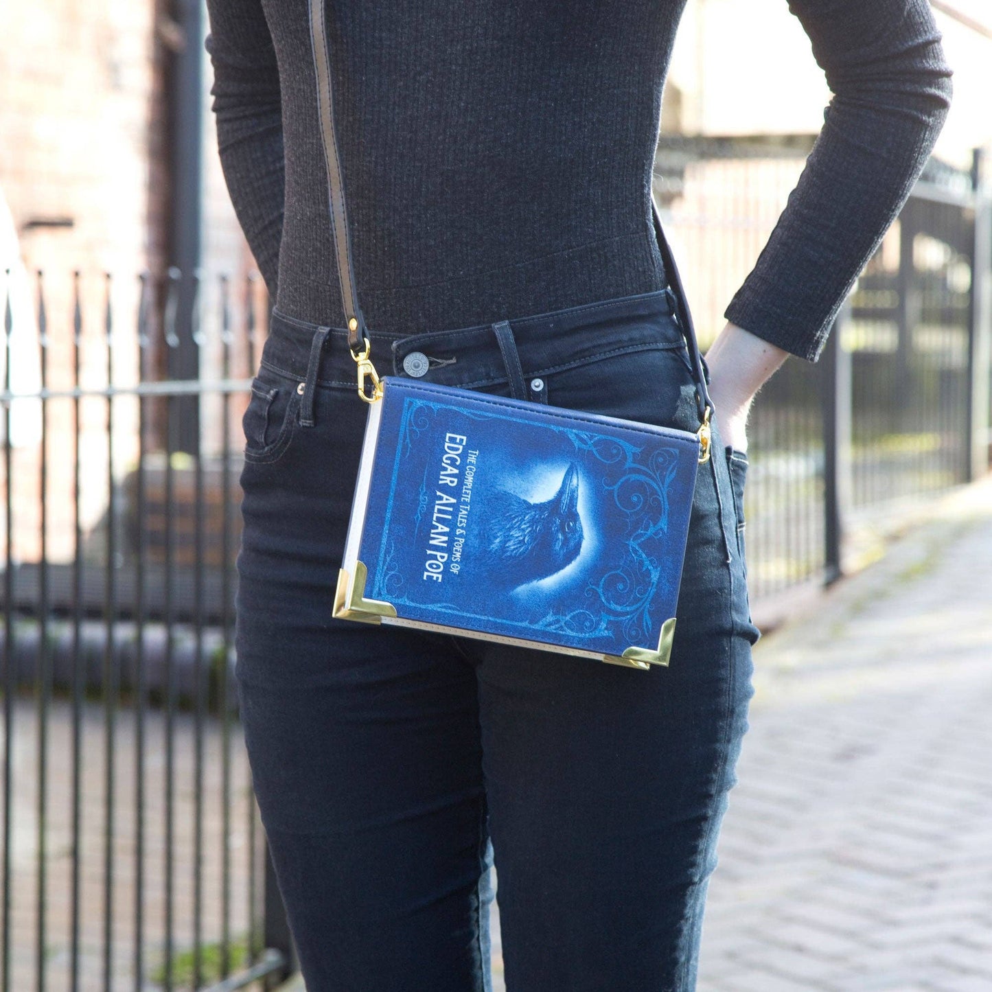 Geantă carte Edgar Allan Poe