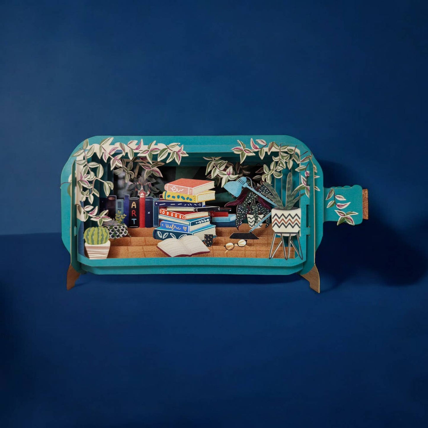 Felicitare 3D Message in a Bottle, Un Refugiu Printre Cărți