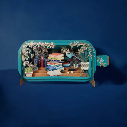 Felicitare 3D Message in a Bottle, Un Refugiu Printre Cărți