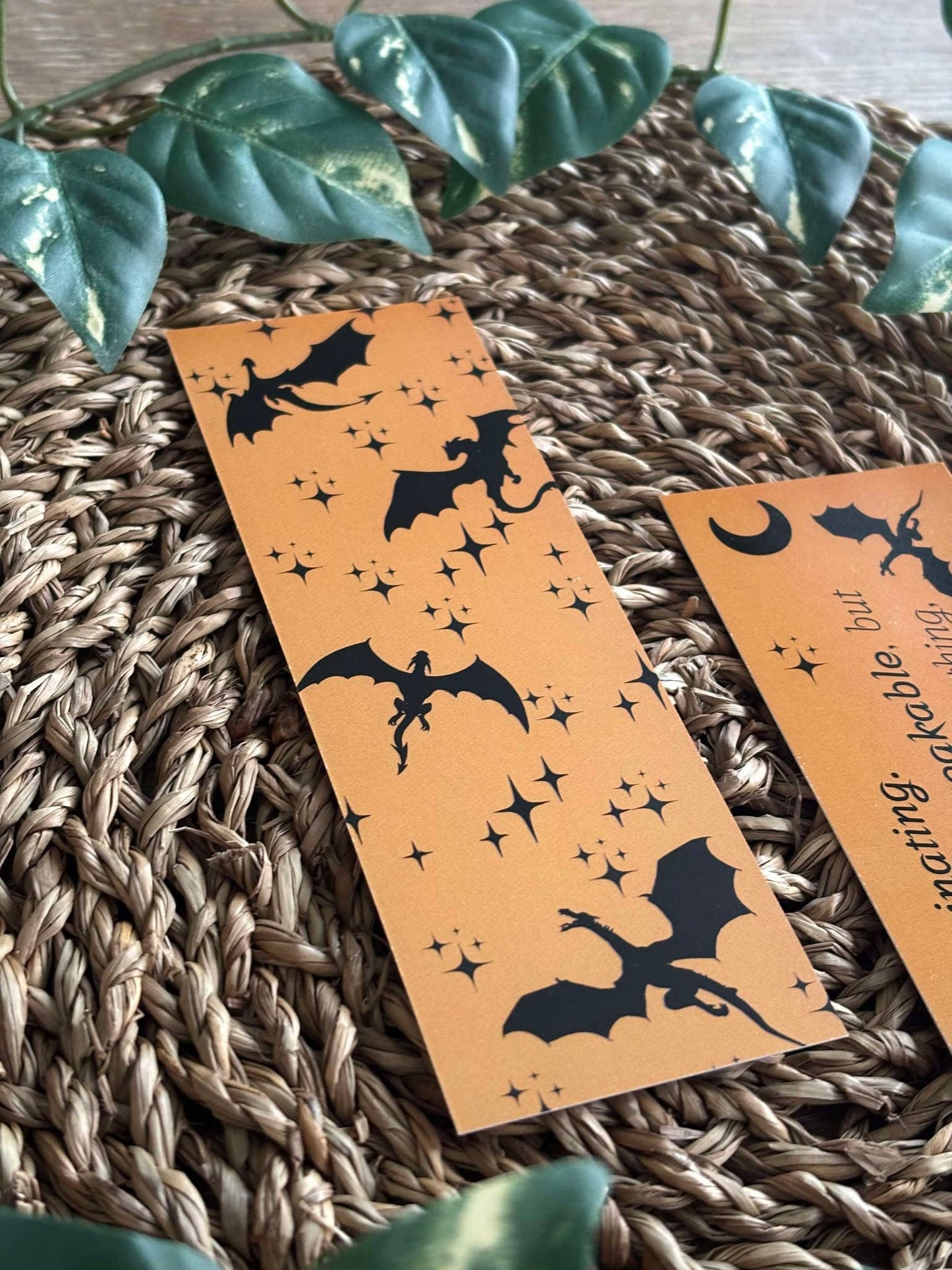 Semn de carte inspirat de Fourth Wing