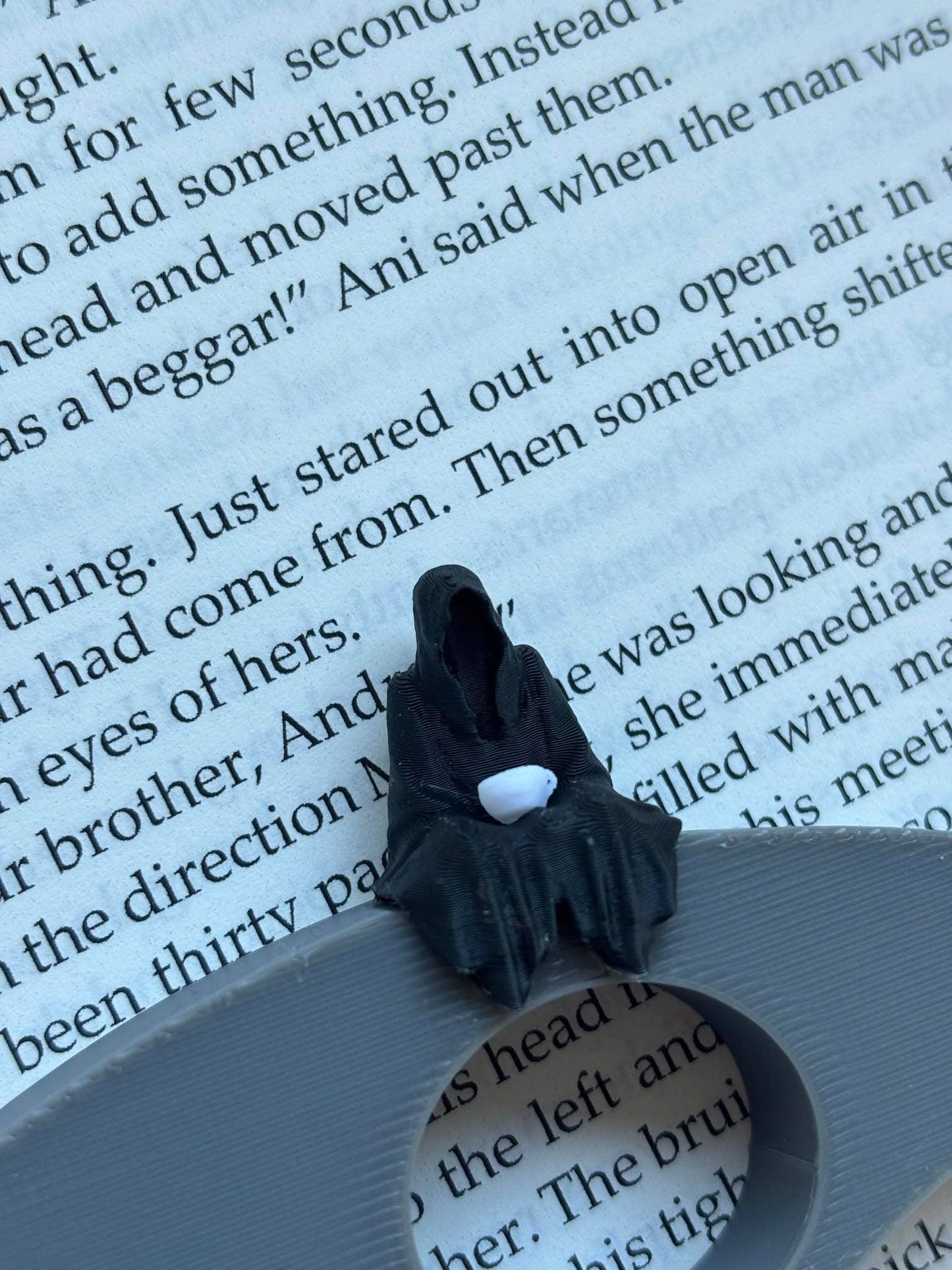 Thumb Page Holder "Suriel" – Confort pentru lectură