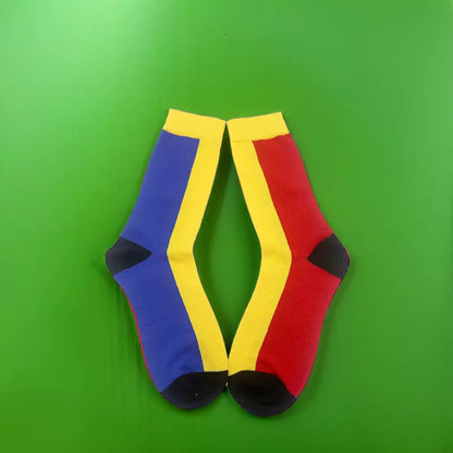 Sosete unisex, cu model steag România, cadou perfect pentru iubitorii de țară