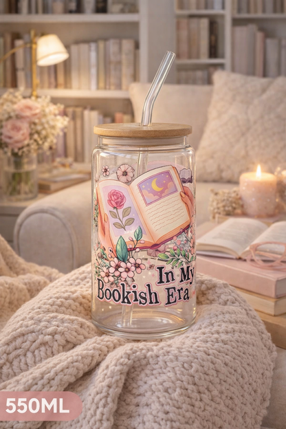 Tumbler "In My Bookish Era", cu print față-verso, capac din bambus și pai