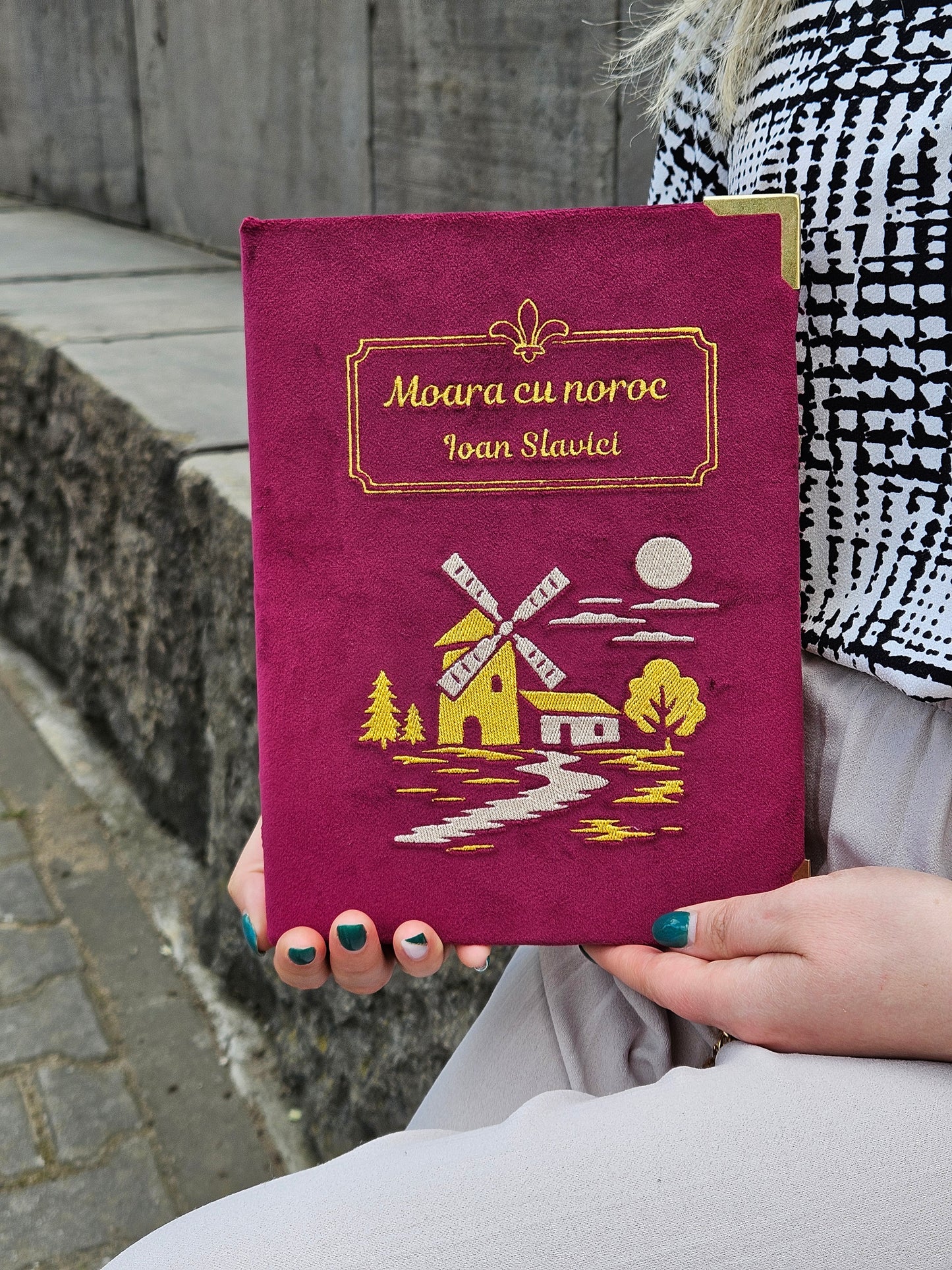Geantă Carte Handmade – Moara cu Noroc