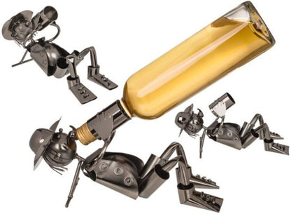 Suport pentru sticlă din metal – figurină Iubitorul de vin