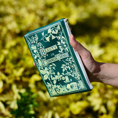 Gentuță  Beauty in Common Things