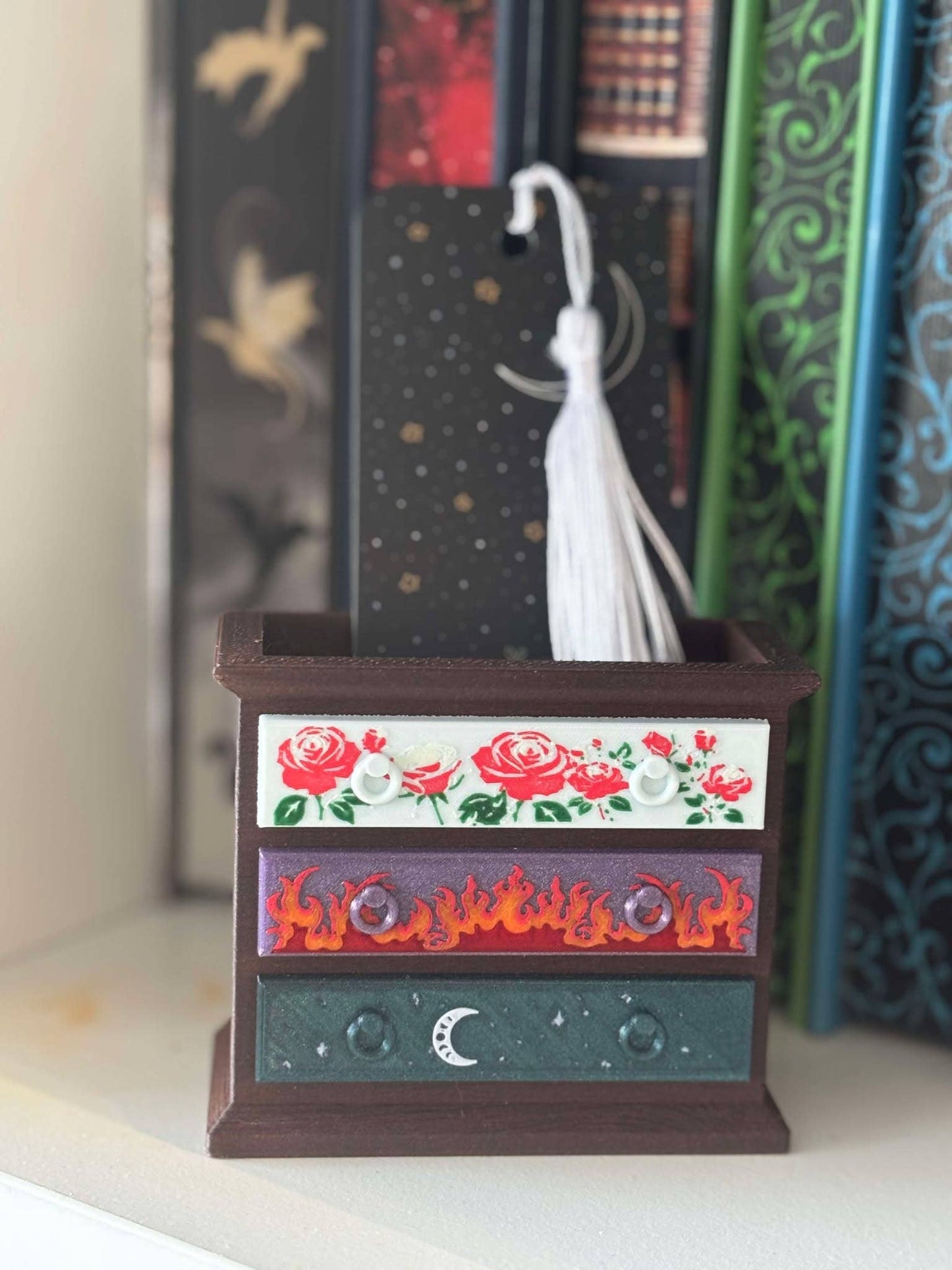 Mini suport "ACOTAR Feyre's dresser"