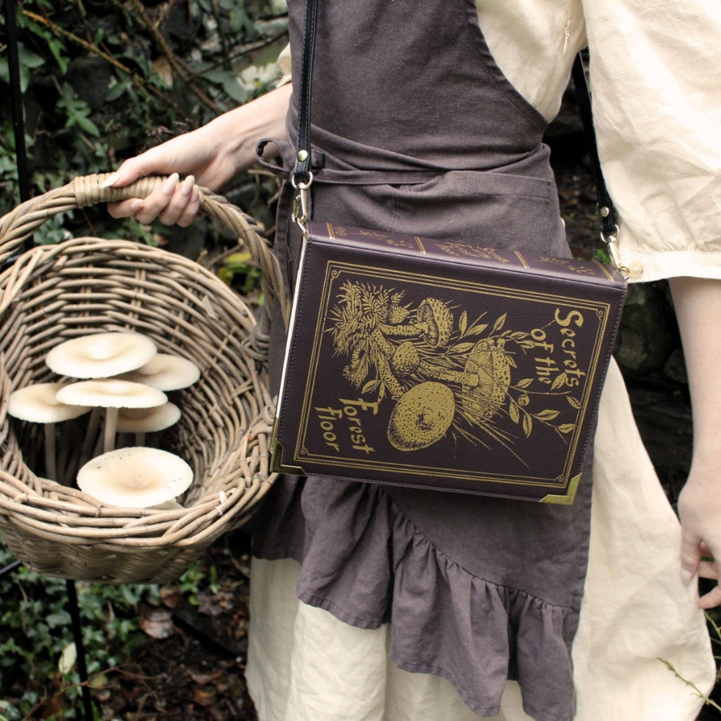 Geantă Carte Secrets of the Forest Floor - Ediție Luxury Gold Foiled