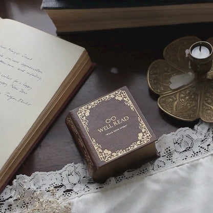 Lanț cu pandantiv Beauty and the Beast, bijuterie inspirată din cărți