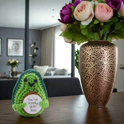 Mascotă croșetată, model avocado, Positive Avocado